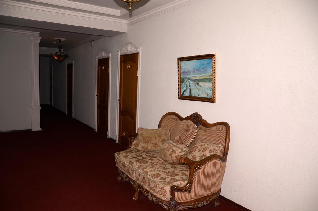 Saryarka Hotel Αστάνα Εξωτερικό φωτογραφία