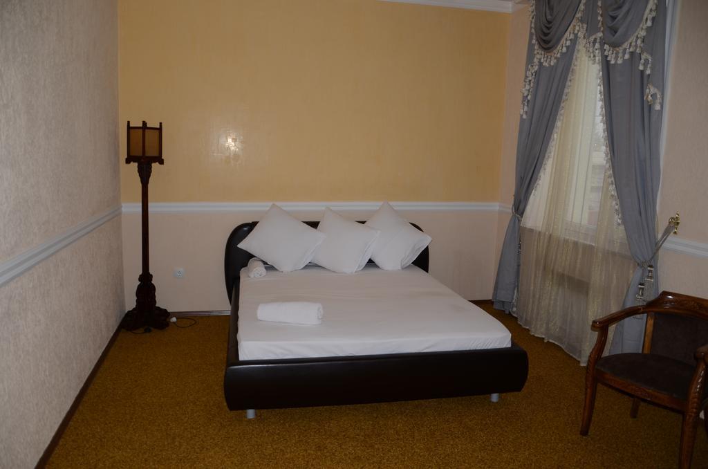 Saryarka Hotel Αστάνα Δωμάτιο φωτογραφία